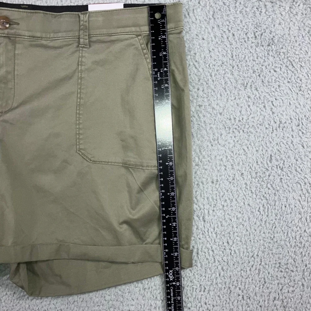 Lane Bryant Shorts Women 20 Chino Casual American Outdoor Preppy Minimalist - Picture 4 of 9